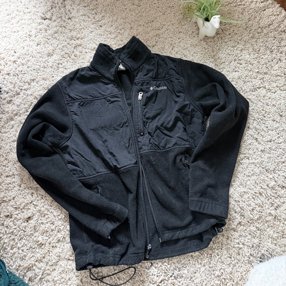 Versatile Columbia Columbia Men's Black Fleece Performance athletic outdoor comf